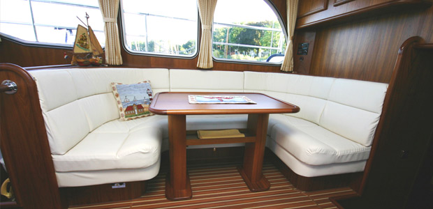 Yacht AURELIA De Drait Deluxe 42